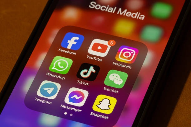 In the Eye of the Hashtag Surviving a Brand Flap Storm